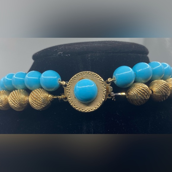 Coro Pegasus Turquoise and Burnished Gold Tone Double Strand Necklace Vintage - Picture 10 of 11
